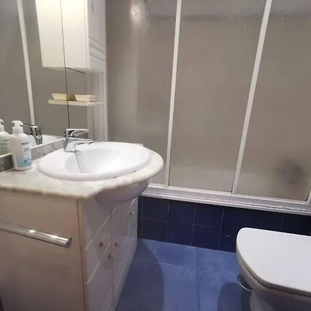 Pi Y Margall, Vigo, Apartamento Centrico Апартаменты Виго